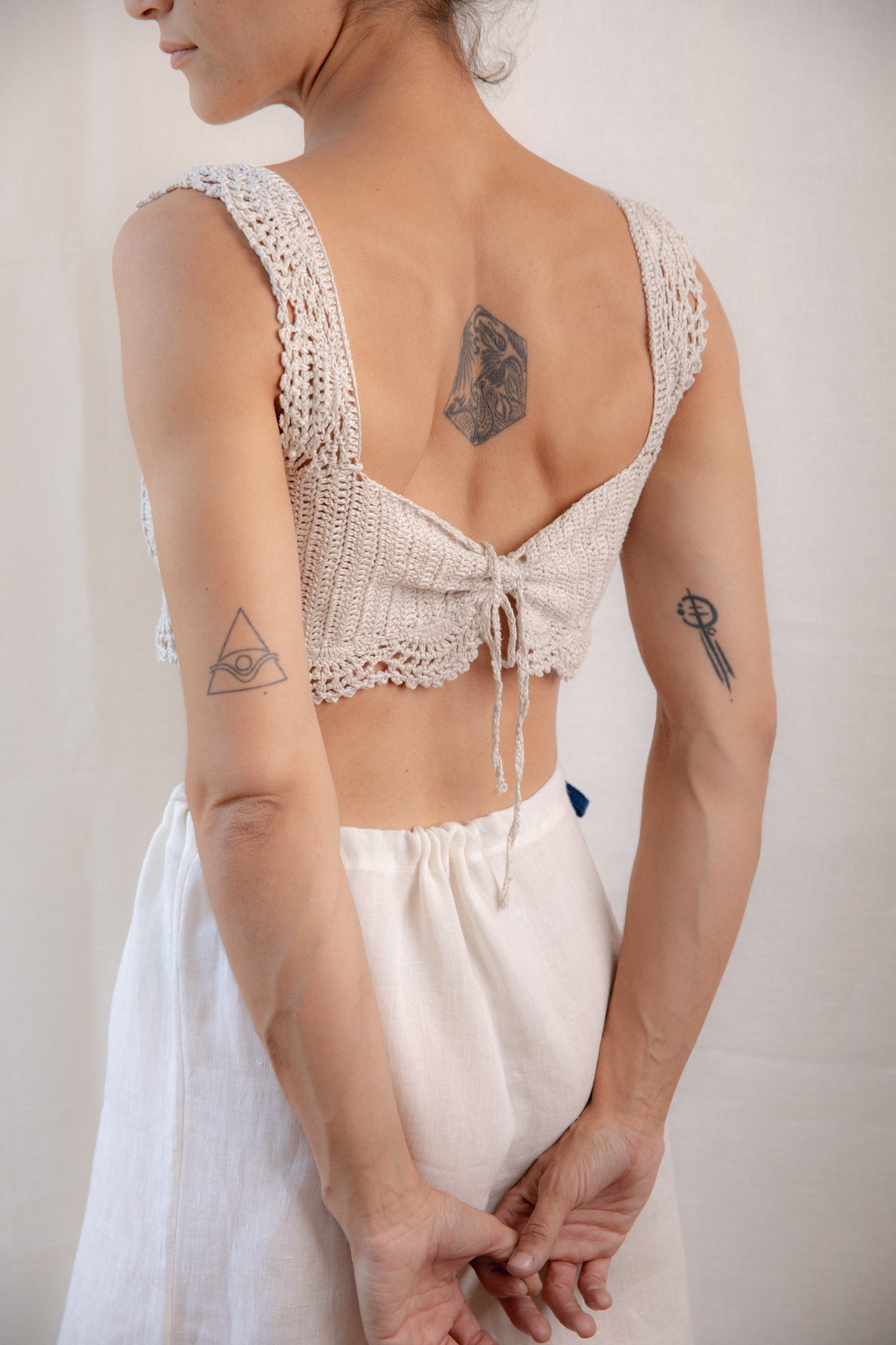 Toro Blanco Crochet Top